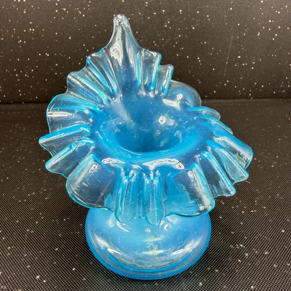 Vintage Blue Blown Art Glass Ruffled Jack in the Pulpit Vase Vessel 5in